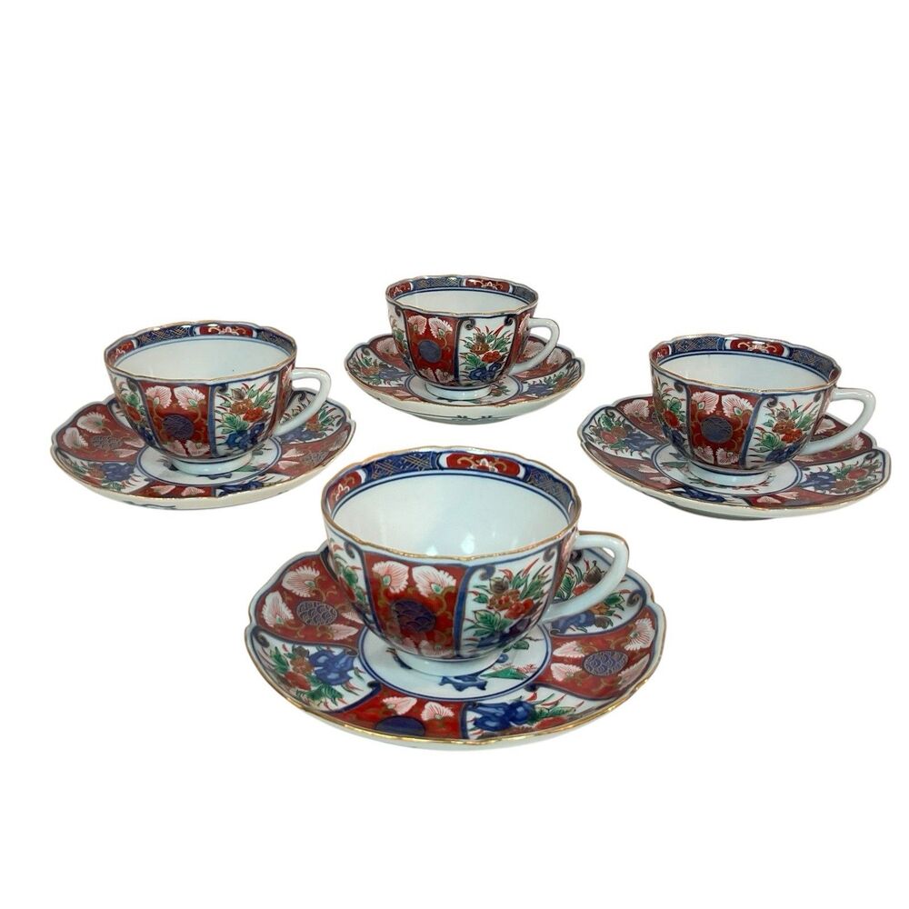 Japanese Imari Tea Cup And Saucer Set Of 4 Gold Trim Hand Painted Vintage
